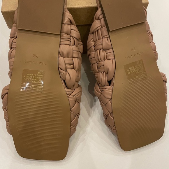 Steve Madden: MARINA TAN - Picture 5 of 6